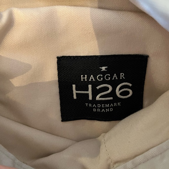 Men’s Haggar khaki pants - Picture 3 of 4